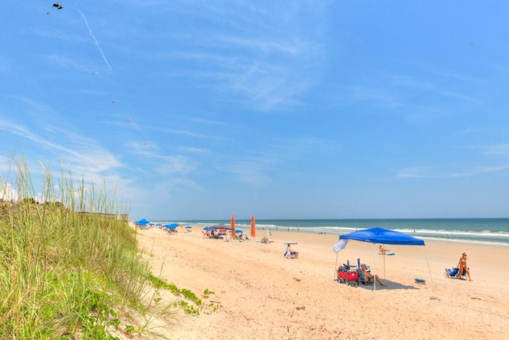 A Wave From It All Oceanview 2Nd Level Patio Джэксонвилл-Бич Экстерьер фото